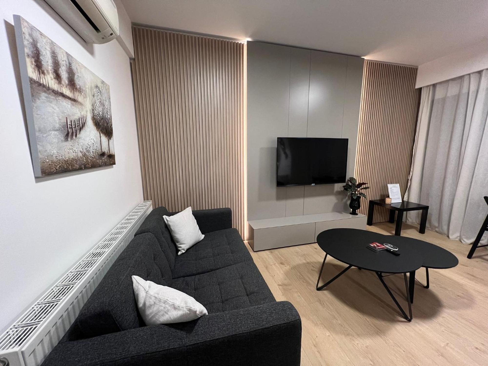 Daniela'S Modern Apartment Strovolos Exterior photo